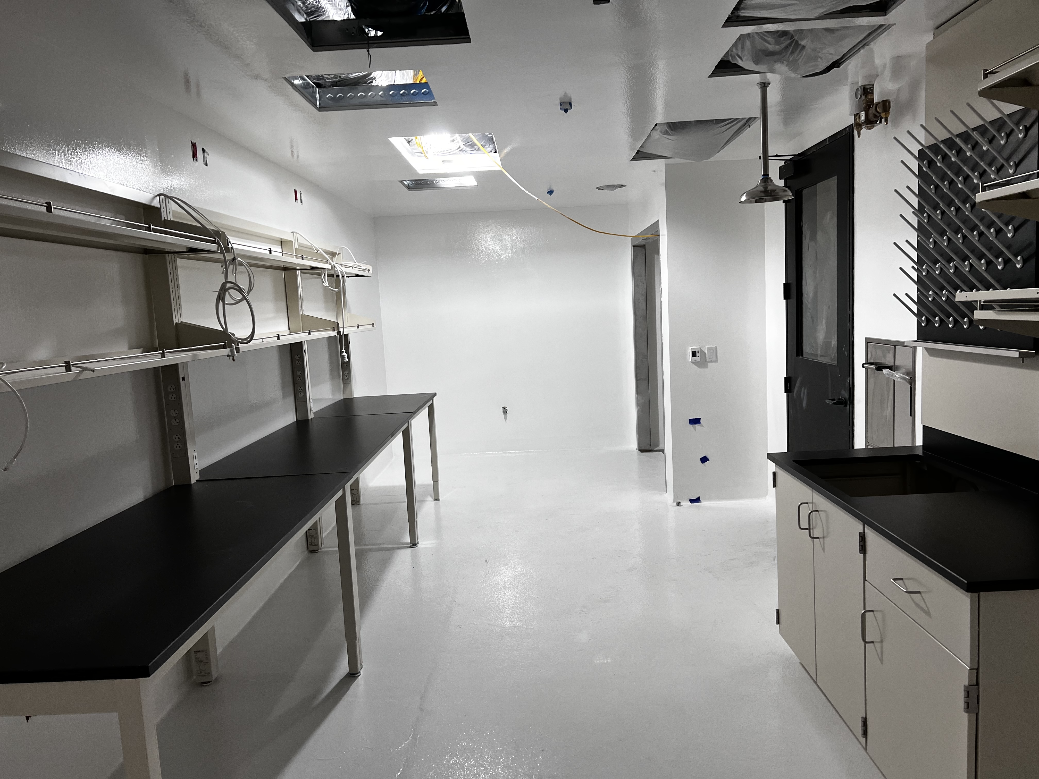 Laboratory - San Francisco, CA - Clean room flooring installation Laboratory - San Francisco, CA - Clean room flooring installation
